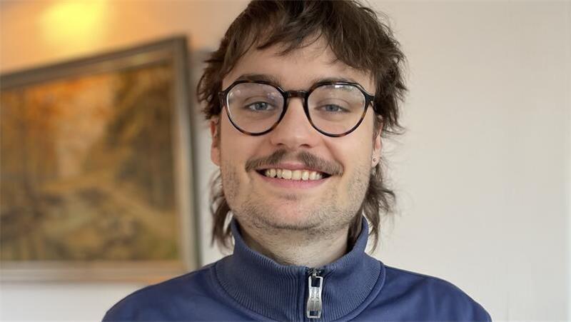 Soziale Ungleichheit gibt ihm zu denken: Der Student Jan Connor Stech (25) macht Politik in der SPD-Fraktion.