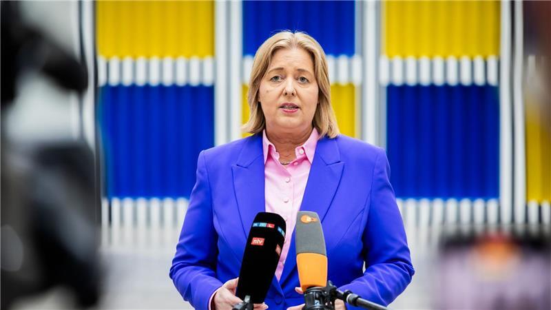 Breite Kritik an Merz‘ Bürgergeld-Sparplan Sozialministerin Bärbel Bas will nach dem Sommer beim Bürgergeld konkret werden (Foto: Archiv).