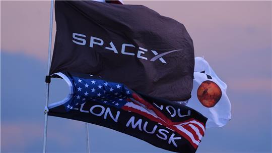 SpaceX und xAI werde beide von Elon Musk kontrolliert. (Archivbild)
