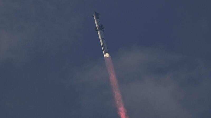 Raketensystem „Starship“ zu viertem Teststart aufgebrochen SpaceX’s Mega-Rakete Starship bei ihrem dritten Testflug - ein weiterer Teststart steht bevor.
