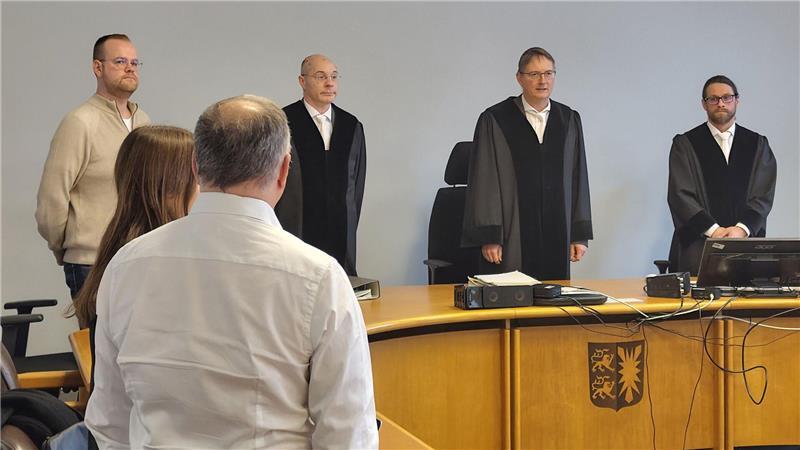 Spätestens Ende November 2018 soll das Unternehmen des Angeklagten zahlungsunfähig gewesen sein.