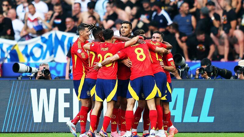 Mit „großer Lust“: Spanien feiert Traumstart gegen Kroatien Spanien führte bereits zur Halbzeit mit 3:0 gegen Kroatien.