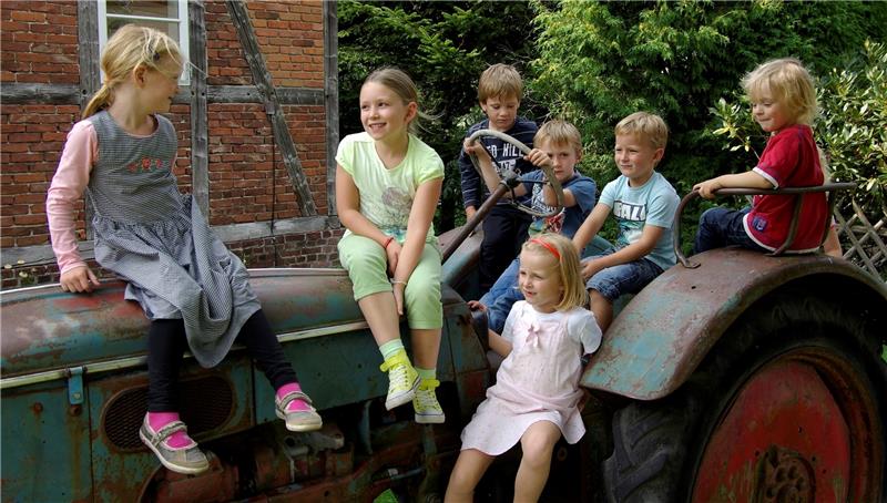 Spaß mit Gleichgesinnten: Das Kiekebergmuseum bietet wieder Ferien-Erlebnis-Tage auf dem Museumsbauernhof Wennerstorf an.