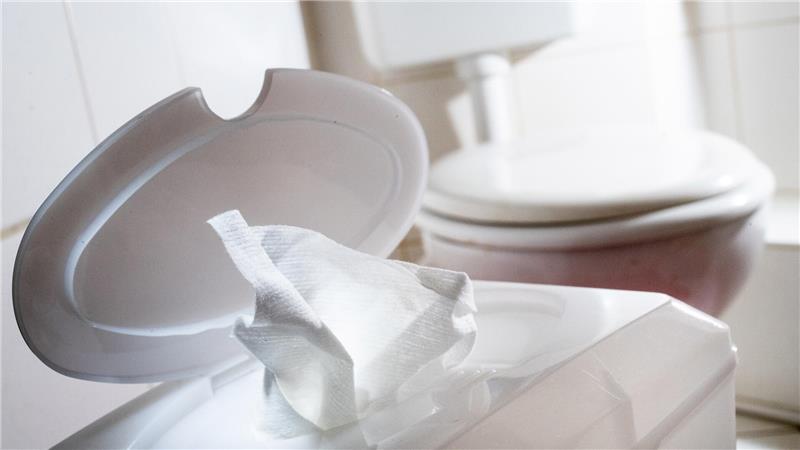 Dieser Müll im WC kann richtig teuer werden Speisereste, Medikamente oder Feuchttücher landen laut einer Umfrage zu häufig doch im Abfluss.