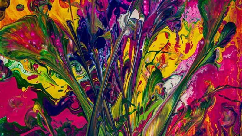 Publikumsmagnet ist zurück: Kunsthandwerkermarkt macht Lust auf Licht und Frühling Spiel mit Farben: Fotograf Ernst Ryll zeigt beim Oster- und Kunsthandwerkermarkt seine Acrylwerke.