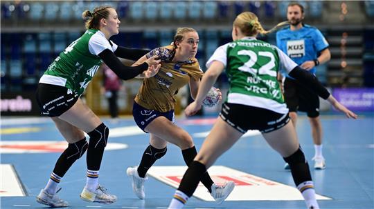 Spielmacherin Enna Oberländer gab ihr Bundesliga-Debüt gegen den VfL Oldenburg.