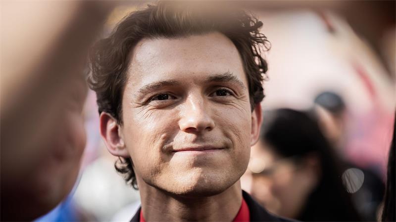 Revival für die Leinwand: Kinos verkaufen mehr Tickets Spielt direkt in beiden Filmen des Sommers mit: Tom Holland ist momentan in „Spider-Man: Brand New Day“ sowie in „Die Odyssee“ zu sehen. (Archivbild)
