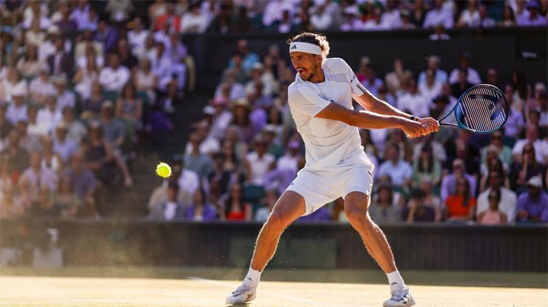Spielt jetzt deutlich offensiver: Alexander Zverev.