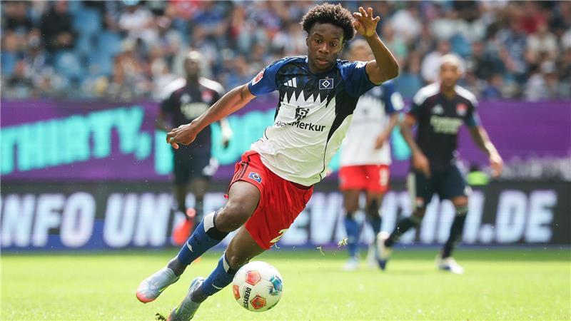 Spielt vorerst für die AS Saint-Etienne: HSV-Verteidiger Aboubaka Soumahoro (Archivbild)