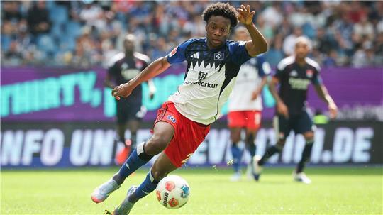 Spielt vorerst für die AS Saint-Etienne: HSV-Verteidiger Aboubaka Soumahoro (Archivbild)