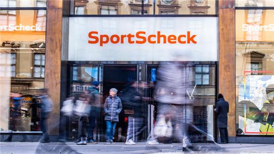 SportScheck betreibt 34 Filialen in Deutschland.