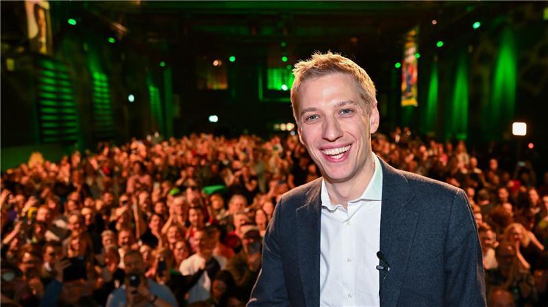 München bekommt erstmals einen grünen Oberbürgermeister Sprach am Stichwahlabend von „Wahnsinn“: Grünen-Kandidat Dominik Krause in München