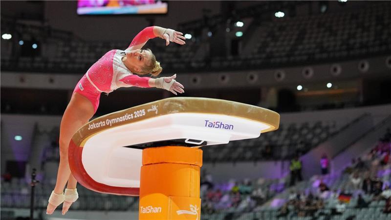 Sprung-Finale in Indonesien: Deutsche Hoffnung Karina Schönmaier bei der Turn-WM