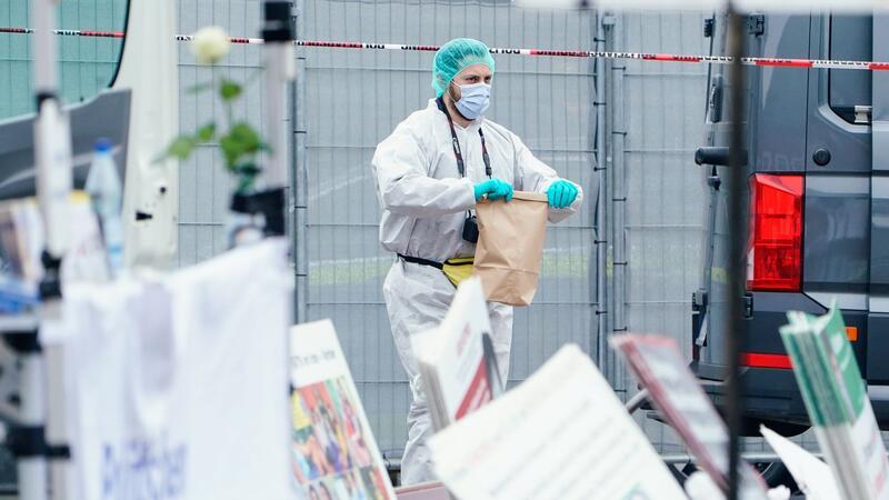 Mannheimer Messerangriff: Haftbefehl gegen Täter Spurensicherung am Tatort.