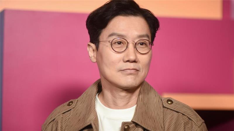„Squid Game“-Macher schockiert von Nachahmern an Schulen „Squid Game“-Schöpfer Hwang Dong-hyuk ist schockiert von Gewalt auf Schulhöfen.