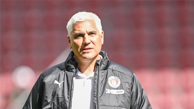 Muss St. Pauli Marmoush fürchten – oder ist ManCity schneller? St. Paulis Geschäftsleiter Sport Andreas Bornemann.