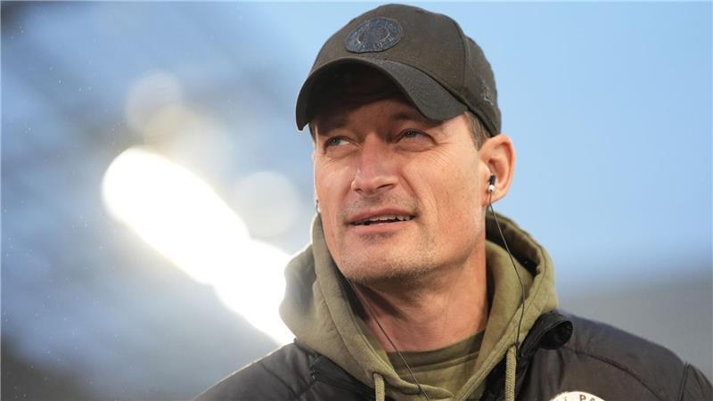 St. Paulis Trainer Alexander Blessin. (Archivbild)