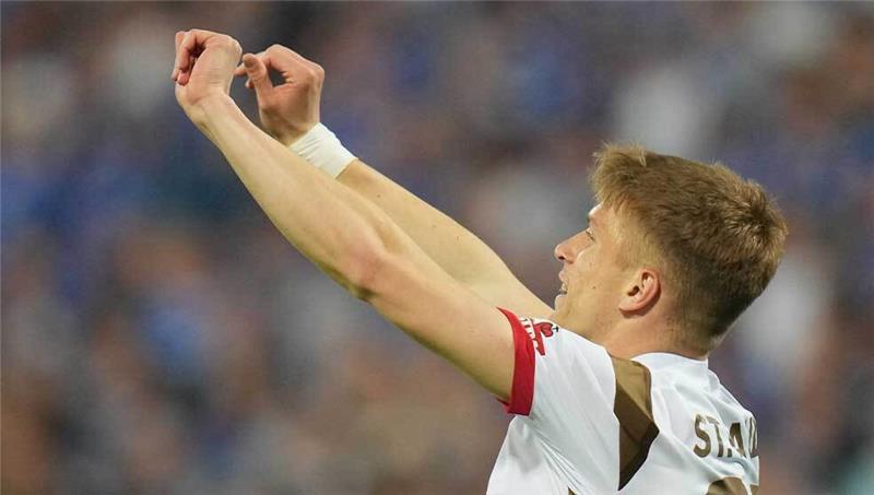 St. Pauli träumt weiter und freut sich auf „coole Spiele“ im Endspurt St.Paulis David Otto jubelt nach dem 3:0. Foto: Thomas Frey/dpa
