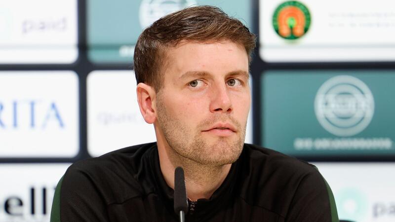 Medien: FC St. Pauli und Brighton einig über Hürzeler-Ablöse St. Paulis Trainer Fabian Hürzeler bei der Pressekonferenz nach dem Spiel.