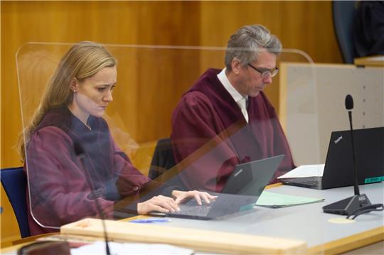 Staatsanwältin Sophie Gößl und Oberstaatsanwalt Malte Merz bereiten sich im Januar auf die Verhandlung am Oberlandesgericht in Koblenz vor. Noch immer ist der Fall nicht abgeschlossen.