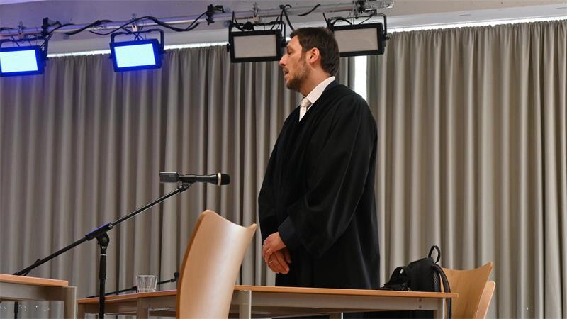 Staatsanwalt Müller-Borghard spricht sein Plädoyer.