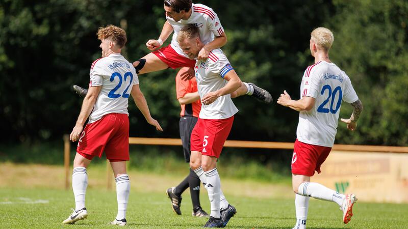 VfL Güldenstern Stade „leidet“ und feiert dann verdienten Auftaktsieg Stader Erleichterung: Beim Saisonauftakt gelang ein 2:1-Sieg gegen den MTV Hammah.