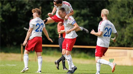 Stader Erleichterung: Beim Saisonauftakt gelang ein 2:1-Sieg gegen den MTV Hammah.