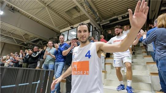 Stades Point Guard Francesc Iturria.