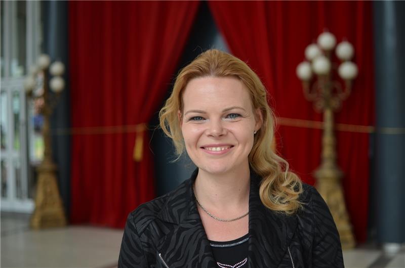 Stadeum-Chefin Silvia Stolz (38) möchte im kommenden Jahr die erste eigene kleine Theaterproduktion des Stader Kulturhauses anstoßen. Foto Husung