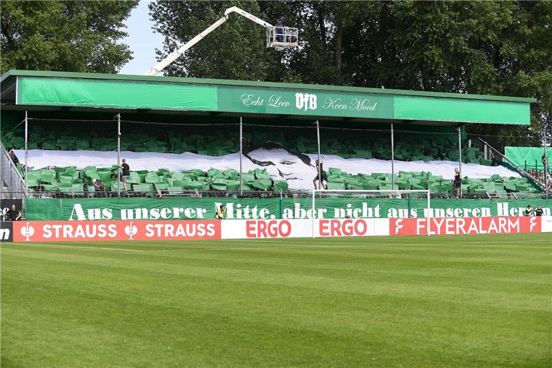 Stadion an der Lohmühle. Die Spielstätte erlebt gegen den HSV II einen Rekord von 7505 Zuschauern. Foto: Michael Schwartz/dpa