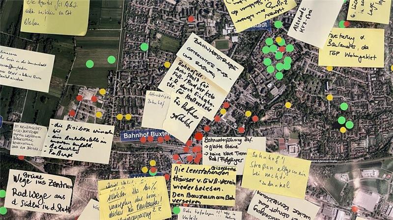 Stärken und Schwächen: Die Teilnehmer konnten ihre Anmerkungen auf einer großen Landkarte platzieren.
