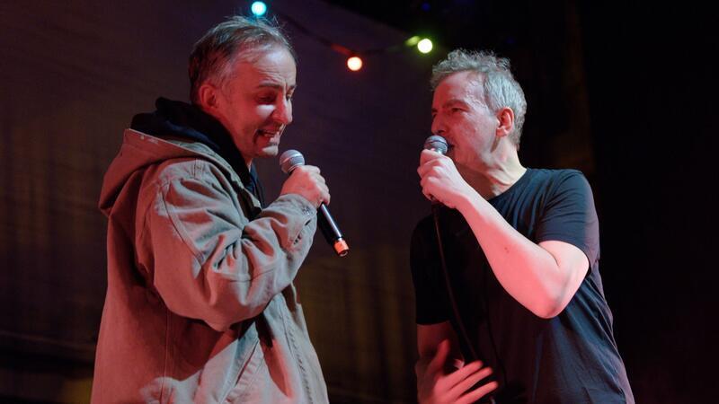 Standen zusammen in Köln auf der Bühne: Jan Böhmermann (l) und Olli Schulz.