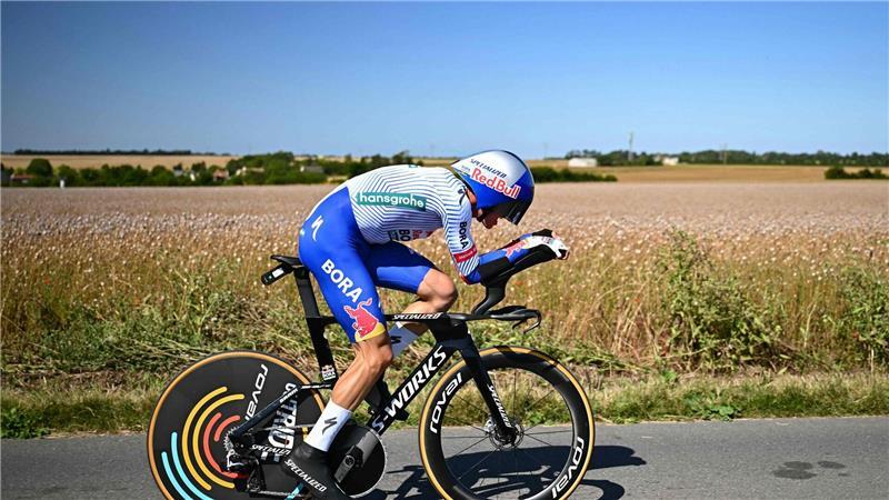 Lipowitz brilliert bei Tour - Ullrich „super beeindruckt“ Stark im Kampf gegen die Uhr: Florian Lipowitz.