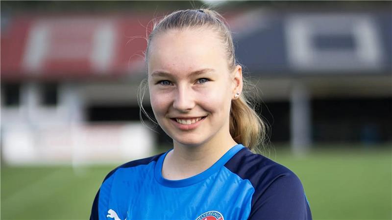 Starker Rückhalt: Emma Bösch spielt sonst bei A/O III im Feld.