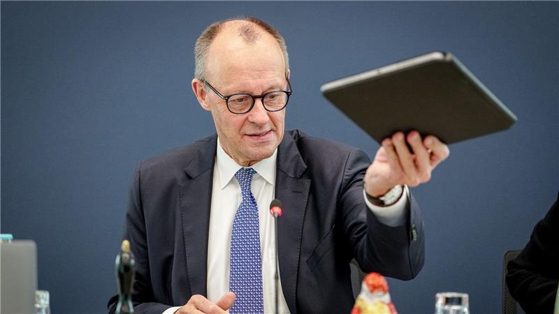 Start in die Woche: Kanzler Merz zu Beginn der Gremiensitzungen