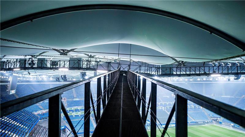 Statikprobleme am Stadiondach hatten zu der Absage des Spiels Hamburger SV gegen Bayer 04 Leverkusen geführt.