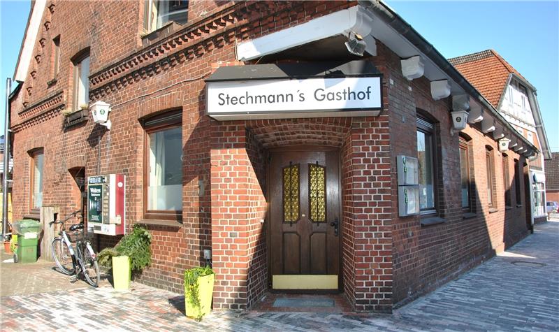 Stechmann’s Gasthof, das Traditionslokal in der Ortsmitte, könnte die Veranstaltungsstätte des Fleckens Horneburg werden. Noch gibt es aber keine Entscheidung. Foto Lohmann