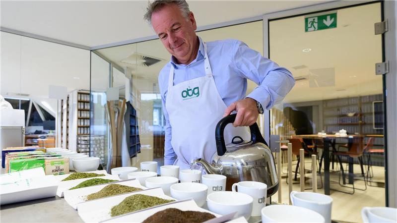 Stefan Feldbusch beim Aufguss.