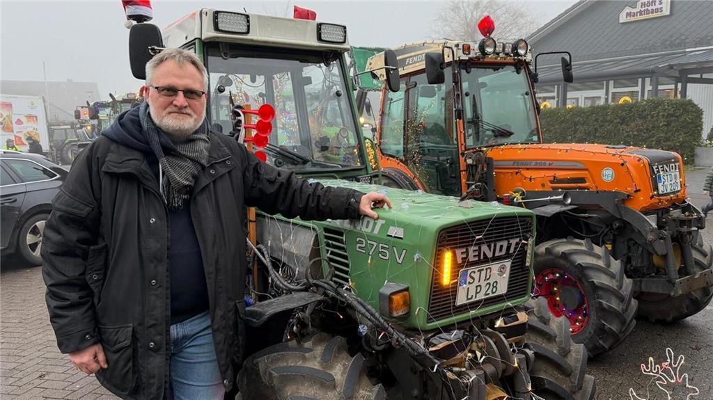 Stefan Pölk freut sich, den kleinen Zuschauern an der Straße ein Strahlen ins Ge...