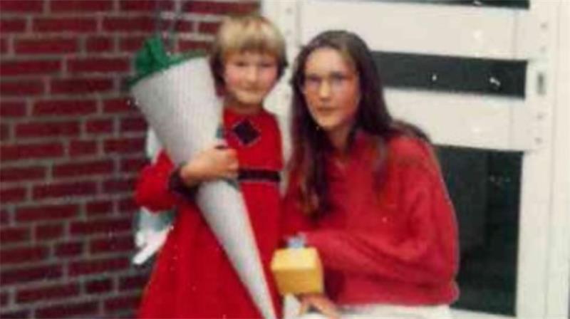 Einschulung: Bekannte Gesichter aus dem Kreis Stade erinnern sich Stefanie Melbeck wurde1983 in Nenndorf eingeschult. „Der Tag war sehr aufregend“, erinnert sich die ehemalige Handballerin des Buxtehuder SV.