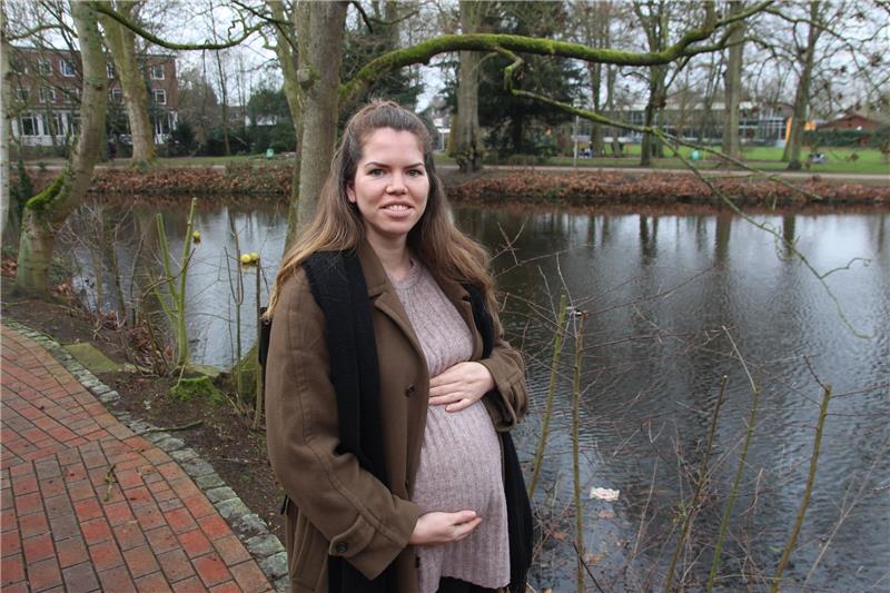 Stefanie Schulz erwartet ein Kind – keine Selbstverständlichkeit, denn sie hat viele Jahre unter Endometriose gelitten. Foto: Richter