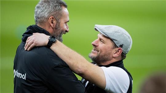Steffen Baumgart (rechts) löste beim HSV Tim Walter ab.