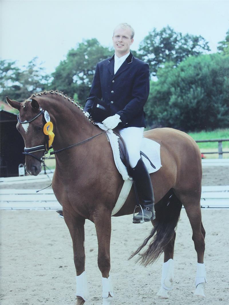Steffen Brunkhorst als Sieger in der L-Dressur beim Turnier in Lilienthal.