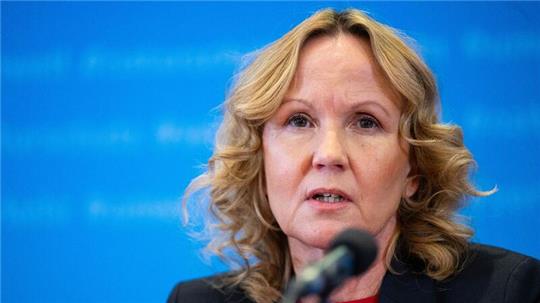 Steffi Lemke  spricht zum Abschluss der zweitägigen Herbstsitzung der Umweltminister in Münster.