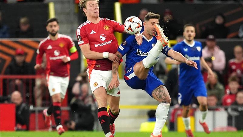 Man United und Tottenham ziehen in Europa-League-Finale an Stehen im Endspiel: Stürmer Rasmus Höjlund (l) und Manchester United.
