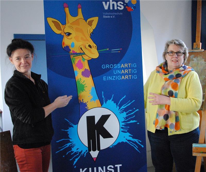 Stehen mit der Kunstschule gut da: die VHS-Leiterinnen Katja Buse (links) und Susanne Meyer. Foto Stief