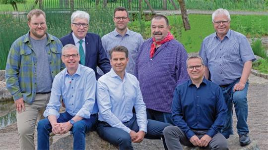 Stehend von links: Hauke Eckhoff, Dirk Thobaben, Danny Raht, Joachim Streckwaldt und Ernst August Eckhoff. Sitzend von links: Marco Hartlef, Kai Klegräfe, Kai Schulz. Es fehlen: Sonja Zinke, Dirk Dehmel und Stefan Walter.