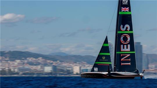 Steht im Finale des America’s Cups: Die Segelcrew von „Britannia“