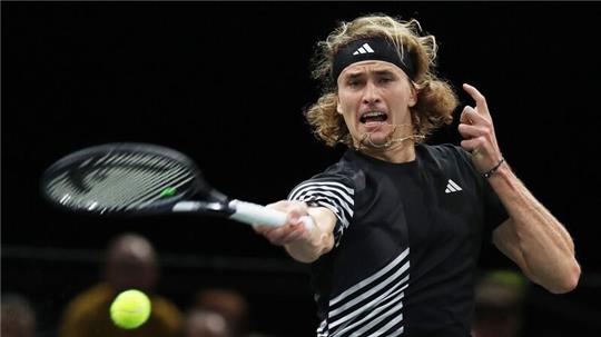 Steht in Paris im Achtelfinale: Alexander Zverev.