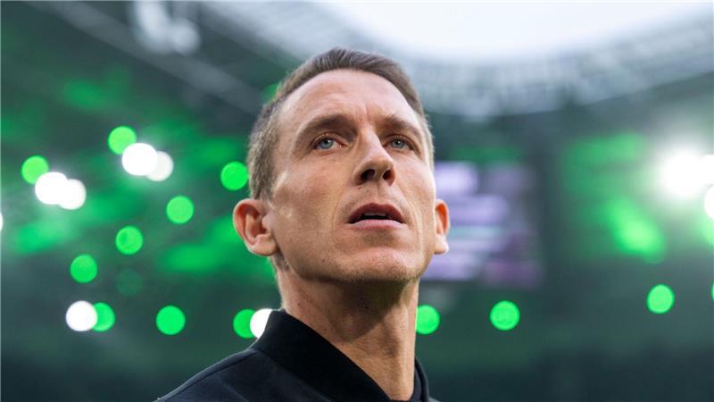 Steigt er vom Interims- zum Cheftrainer auf? Wolfsburgs Daniel Bauer.